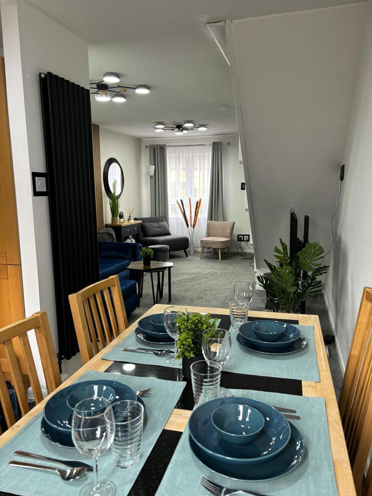 Stylish Home In Linlithgow With Free Parking Zewnętrze zdjęcie